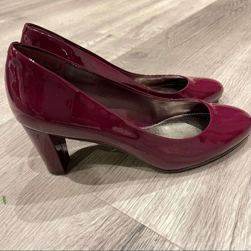 Lauren Ralph Lauren Maroon wine heels leather